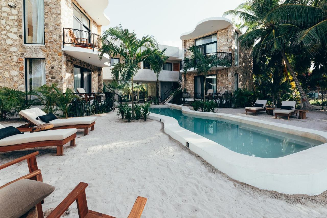 Cucu Aparthotel *